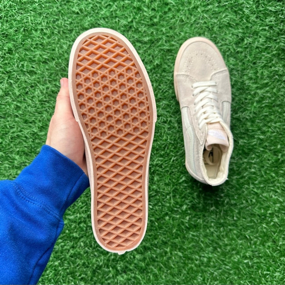 Vans Sk8 Hi Tapered Stackform Suede Shell Platform - Picture 2 of 9